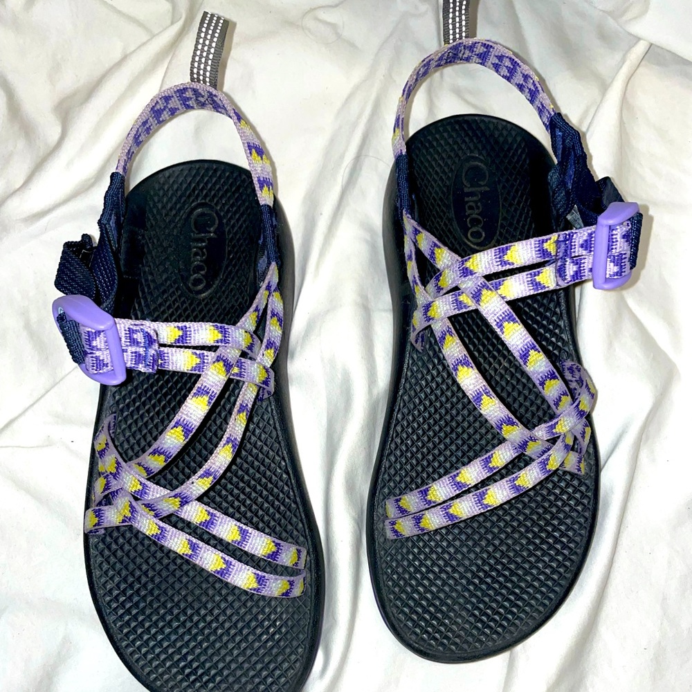 Chaco’s kids size 6 double strap sandals.